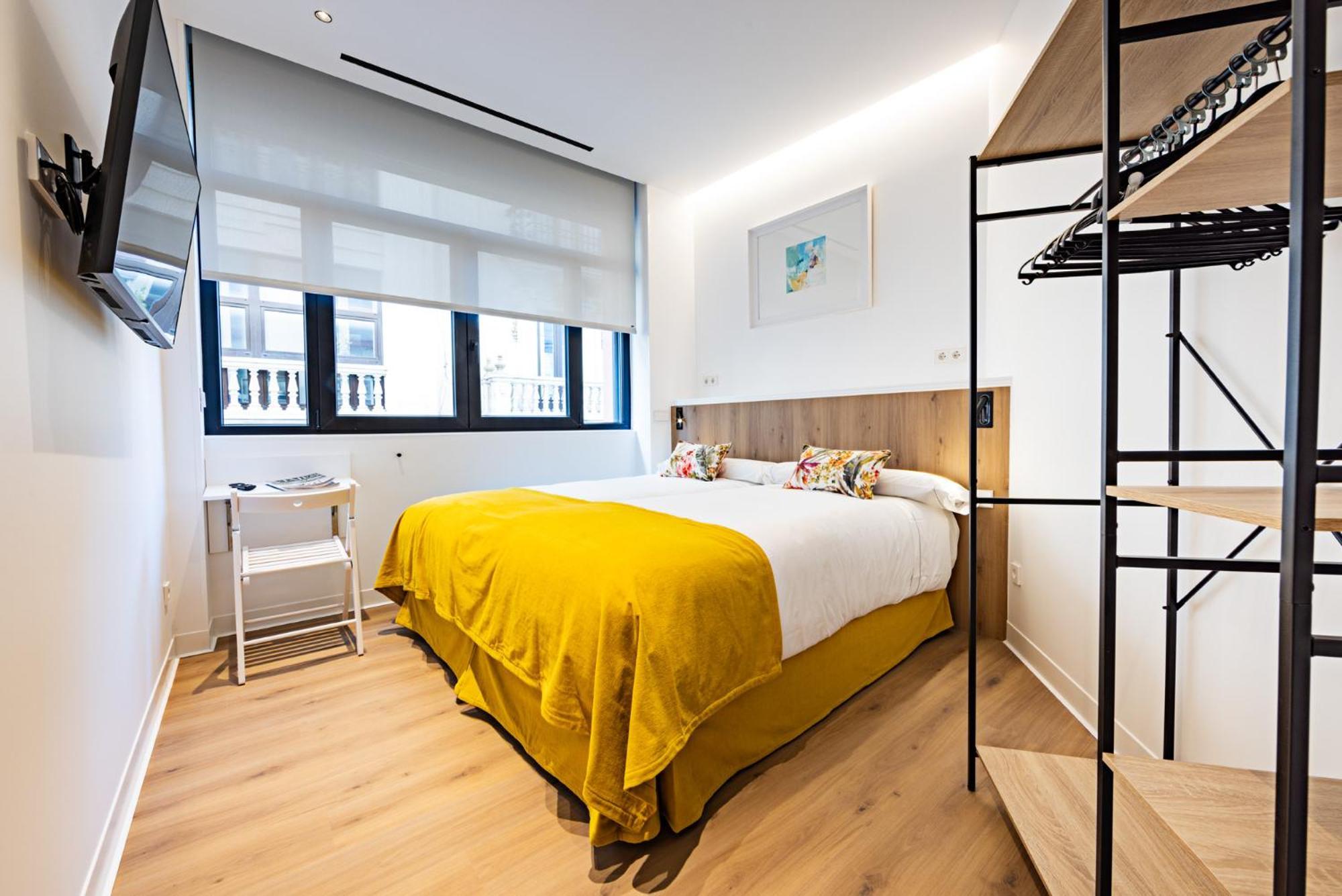 โอสตัล ปารีส Hotel บายาโดลิด ภายนอก รูปภาพ