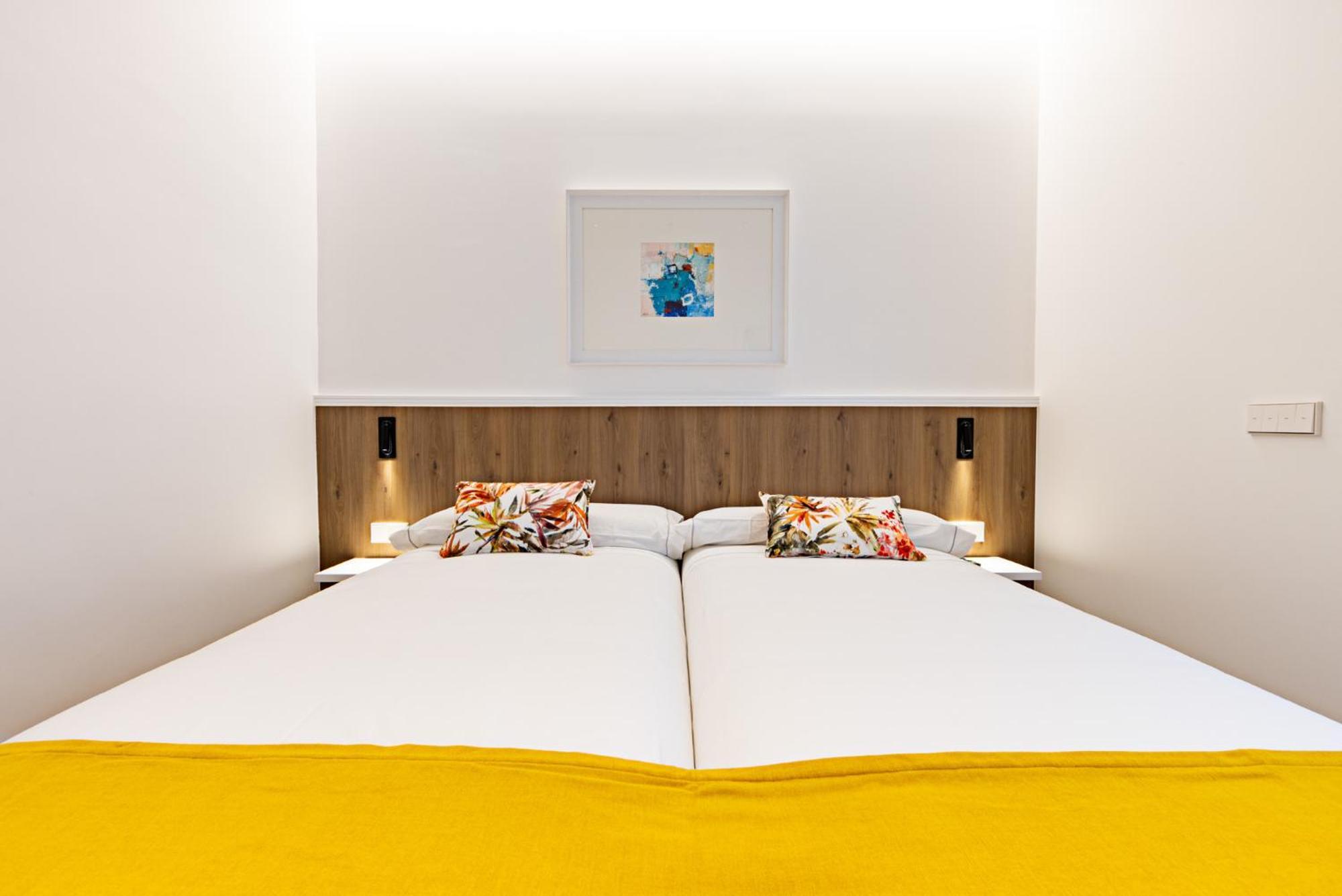 โอสตัล ปารีส Hotel บายาโดลิด ภายนอก รูปภาพ